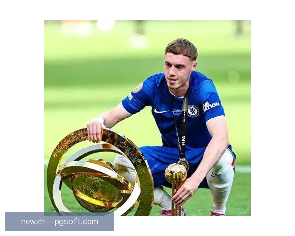 帕尔默欧洲杯决赛替补登场神奇扳平比分助力球队逆袭